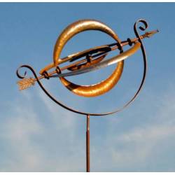 Sphère Armillaire Eolienne Mobile de Jardin en Acier Brut Oxydé 40x40x190cm