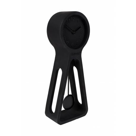 Horloge Pendulum Time All Black Zuiver Pendule à Poser en Béton Noir Aiguilles en Aluminium Noir 6x14,5x38cm