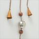 Suspension Cloche Décoration Murale Motif Cœur à Accrocher en Métal Patiné Marron 3x15,2x55cm