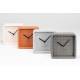 Horloge Cute Béton Terracotta Zuiver Pendule à Poser avec Aiguilles en Aluminium Noir 5,7x15x15cm