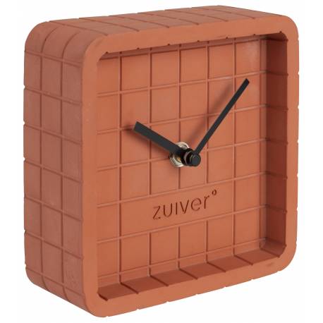 Horloge Cute Béton Terracotta Zuiver Pendule à Poser avec Aiguilles en Aluminium Noir 5,7x15x15cm