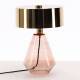 Lampe de Table Verano Rose Pâle Athezza Luminaire à Poser Eclairage en Verre Teinté Rose Pâle et Laiton Brillant 29x29x38cm