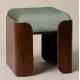 Tabouret Jodie Athezza Pouf d’Intérieur en Bois et Tissu Vert Assise d’Appoint Seventies 43x43x47cm