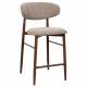 Tabouret de Bar Georgia Pied Finition Noyer Chaise Haute Métal et Tissu Taupe Assise de Comptoir Design Rétro 52x55x94cm