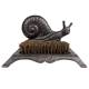 Gratte-Pieds avec Brosse à Pieds et Chaussures Motif Escargot en Fonte Patinée Marron 16x16x25cm