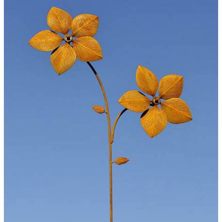 Eolienne Fleurs Doubles en Acier Oxydé Brut Fleurs à Hélice Tuteur Décoration à Piquer 7x12,5x62cm