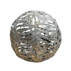 Boule Décorative Sphère Tendance Objet de Déco Contemporain avec Motifs Feuilles en Métal Gris 17x17x17cm